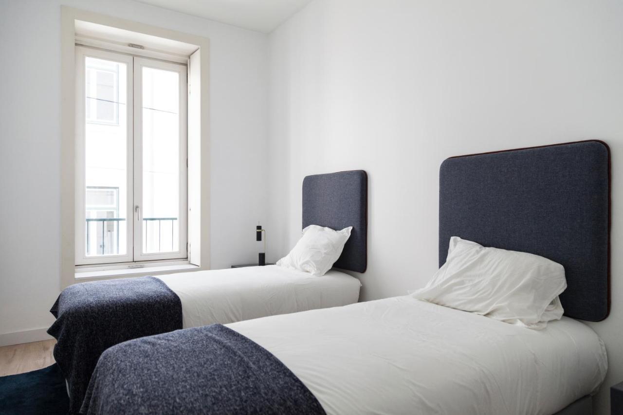 Classy 2Bdr Apartment In Downtown By Lovelystay 리스본 외부 사진