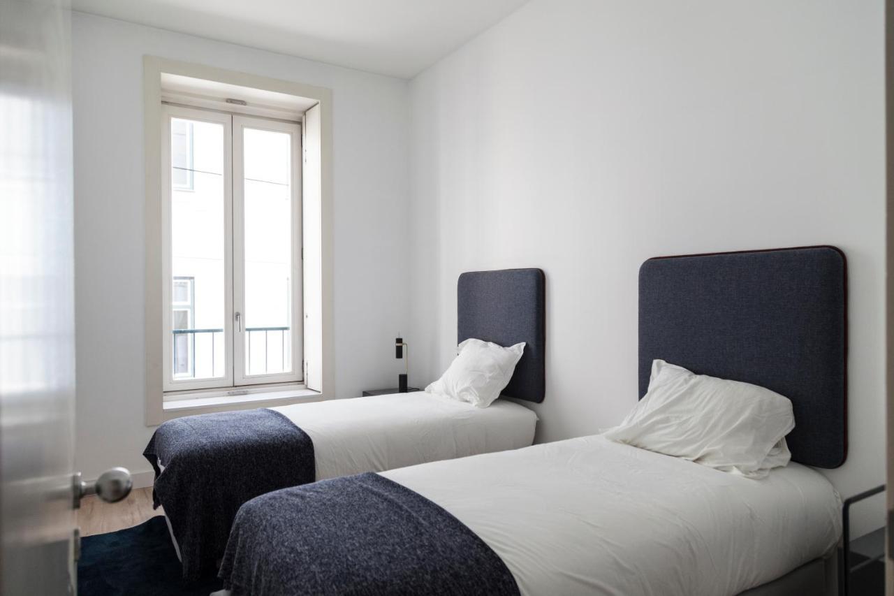 Classy 2Bdr Apartment In Downtown By Lovelystay 리스본 외부 사진