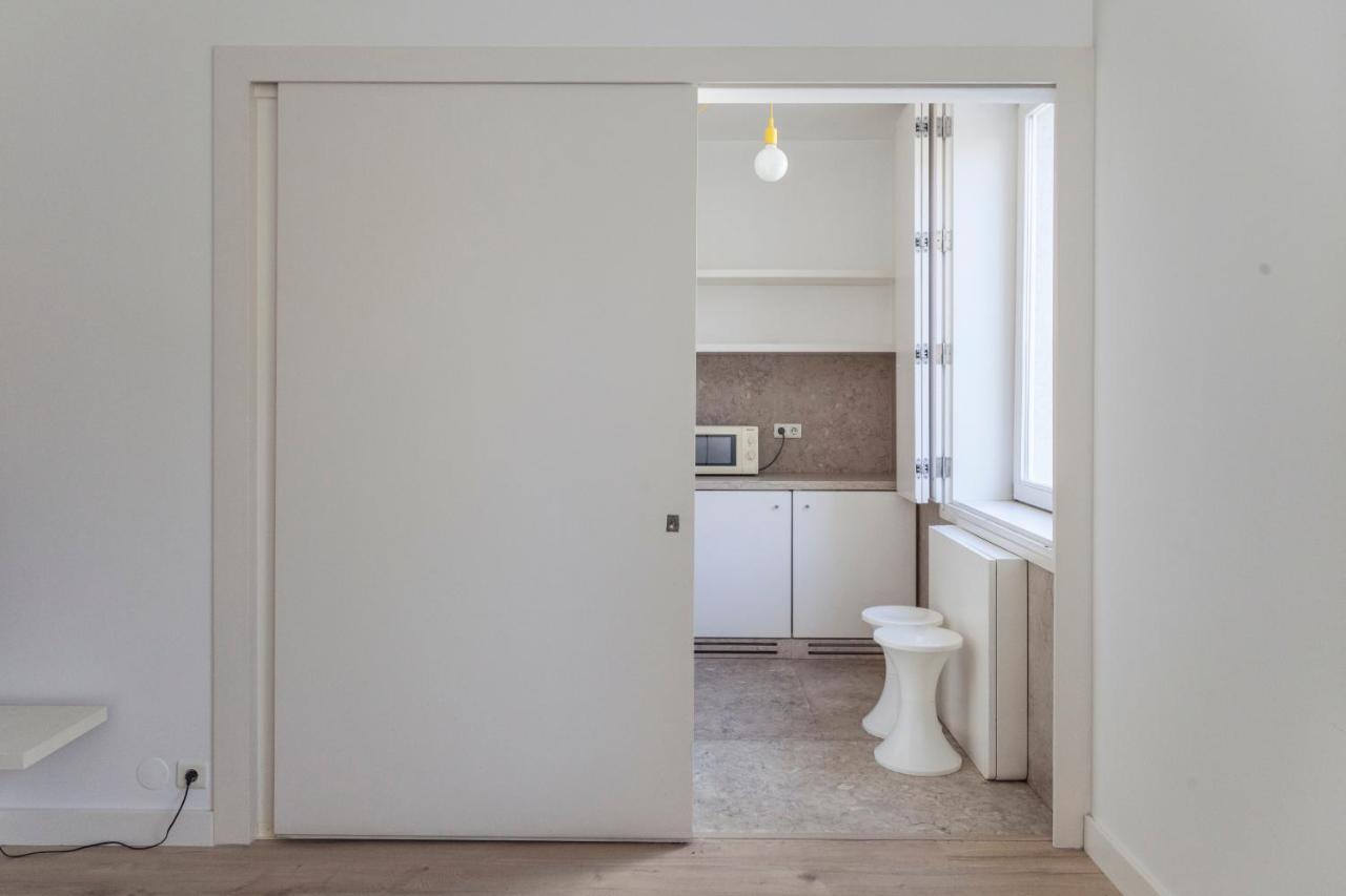 Classy 2Bdr Apartment In Downtown By Lovelystay 리스본 외부 사진
